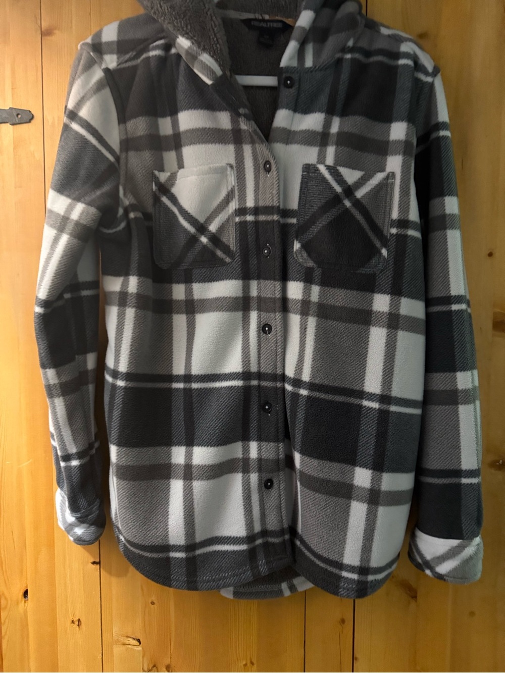 Realtree Plush Sherpa Jacket in Gray and White Small - Picture 2 of 8